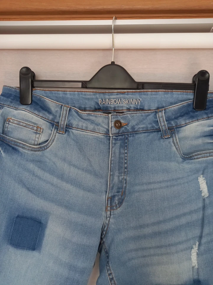 BNWT Light Blue Skinny Distressed Jeans Size 16 Short Leg 27" Stretch Pockets - Image 1 of 4