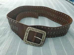 Echtes braunes Leder Nieten Gürtel - New Old Stock. Zinn Metall Nieten & Schnalle - Bild 1 von 13