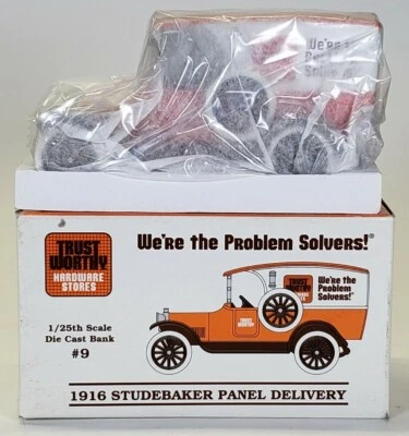 1993 Spec Cast 1916 Studebaker Trust Worthy Hardware Truck Bank Die Cast 1:25  - Image 1 of 4