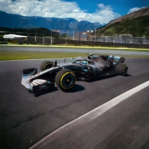 1:43 Minichamps Mercedes AMG Petronas F1 W10 EQ Bottas 2019 DEALER VERSION %% - Bild 1 von 3