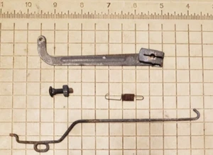 Briggs & Stratton Governor Lever spring linkage 697402 698835 698719 A6 - Picture 1 of 1