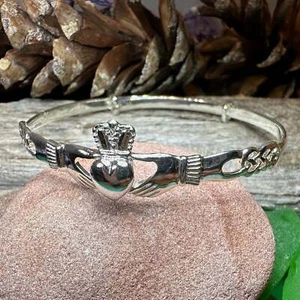Bracciale Claddagh Argento Sterling Irlanda Donna Regalo Irlandese Bracciale Celtico 925 - Foto 1 di 9