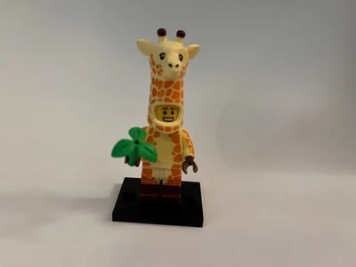 The Lego Movie 2 Minifigure Series (71023) Giraffe Guy - Used  - Image 1 of 4