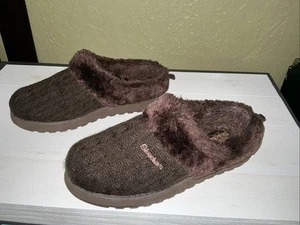 Women's Skechers Dark Brown Sweater Knit Faux Fur Slip On Slippers Sz 7.5 - Picture 1 of 7