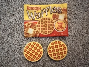 Play Food Melissa & Doug Auslaufmodell Homestyle Waffeln Stofftasche - Bild 1 von 4