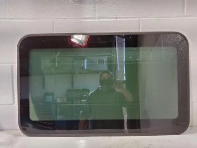 Vidrio techo corredizo/ventana (cpe) BMW Serie 323 2000 Foto 1 de 4