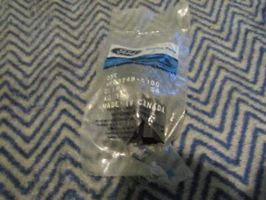 NOS 1988 1989 1990 1991 1992 1993 1994 FORD TEMPO MERCURY TOPAZ GRILLE CLIP 1X - Picture 1 of 3