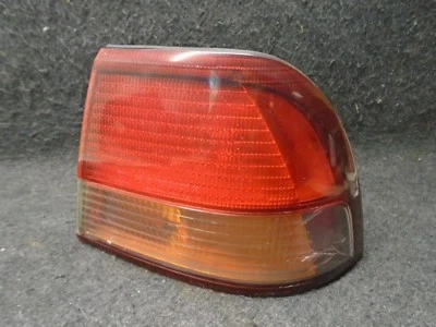 97 98 99 Nissan Máxima Lado Derecho Luz Trasera Lámpara OEM Foto 1 de 4