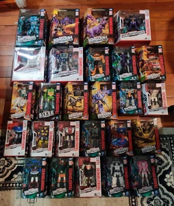 New Transformers War for Cybertron Action Figures Sealed Netflix Best Offer Read - Picture 1 of 167