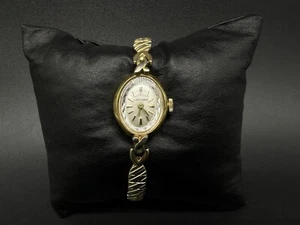 VINTAGE LADIES WALTHAM MECHANICAL HAND-WINDING WATCH RUNS GREAT - Picture 1 of 9