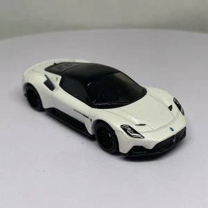Hot Wheels Maserati MC20 White 1/64 Real Riders New 2025 Premium Boulevard loose - Picture 1 of 1