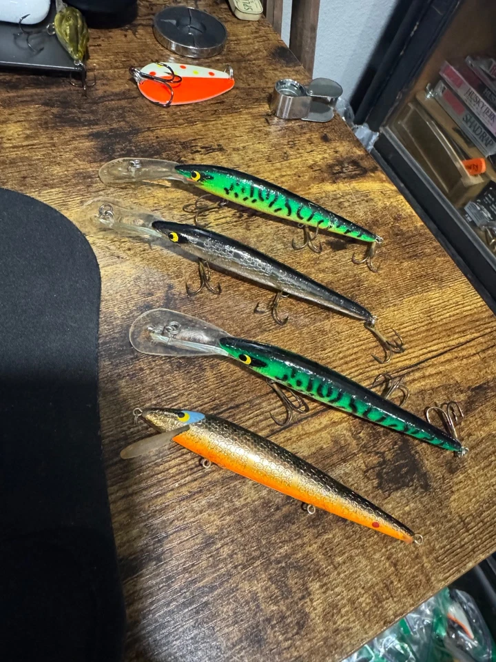 Lote de 4 señuelos de pesca Smithwick Foto 1 de 1