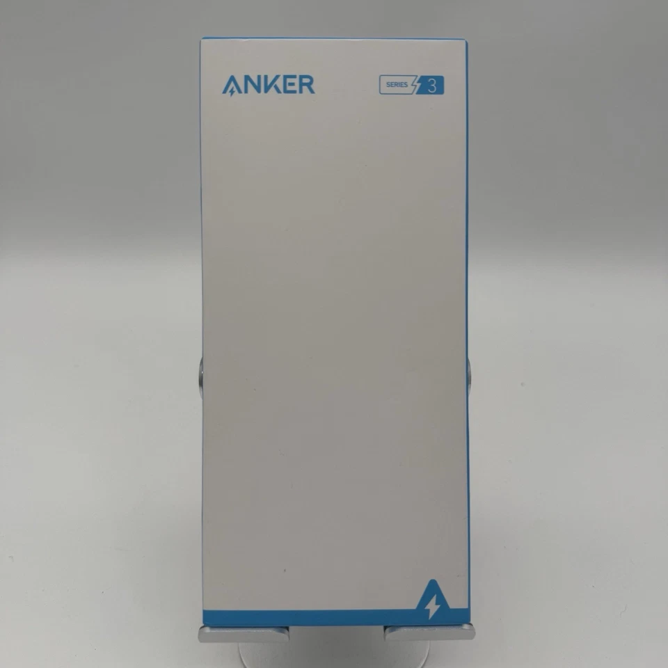 Anker 332 USB-C Hub (5-in-1) with 4K HDMI Display, 5Gbps and 2 5Gbps USB-A Data - Image 1 of 4