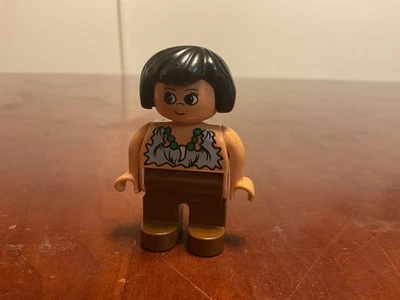 Lego Diplomacy Cave Woman Figure 4555 Plastic - Image 1 of 4
