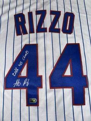 Camiseta autografiada por Anthony Rizzo de los Cachorros de Chicago ¡con campeones de la WS 2016! Foto 1 de 4