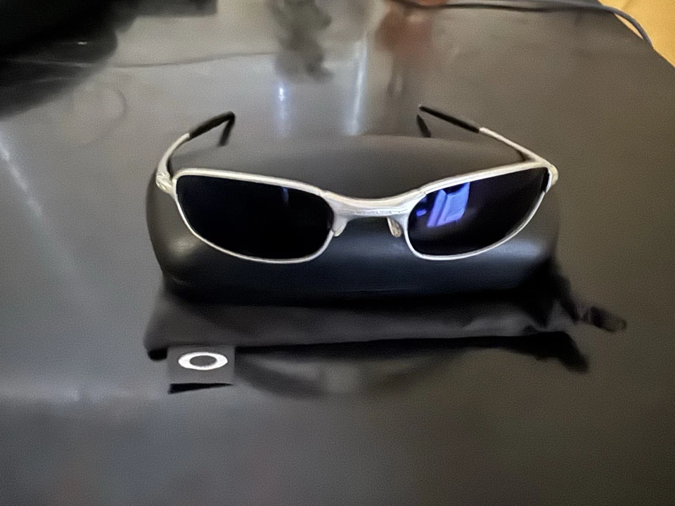 Gafas de sol Oakley Square Wire 2.0 plateadas hielo iridio bisagra de resorte Foto 1 de 1