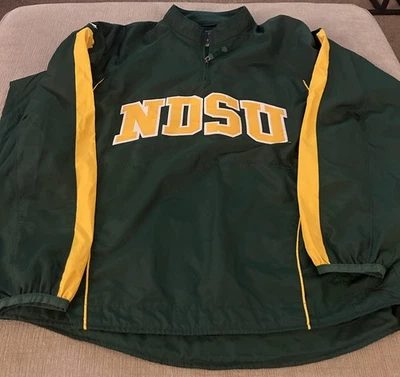 Jaqueta corta-vento Majestic North Dakota State University Bison NDSU tamanho P usada - Imagem 1 de 4