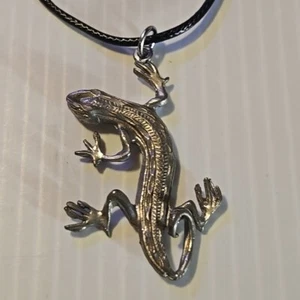 LIZARD 🦎 Vintage Pewter Pendant Charm / 26+" Adjustable Necklace - Picture 1 of 3