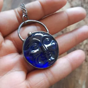 Vintage glass wiccan Moon face necklace celestial moon phase gothic magic - Picture 1 of 3