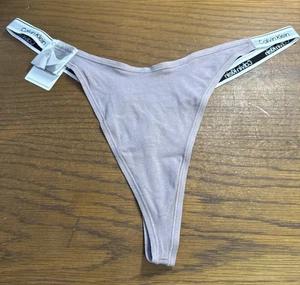 NWT Calvin Klein WOMEN's(Various) Modern Logo Dipped String Thong QD5157-631 - Picture 1 of 2