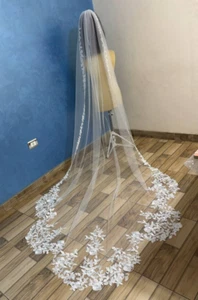 bridal Veil 1 Tier Veil Scalloped lace appliques bridal for bride - Picture 1 of 7