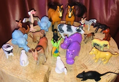 Gran Lote de Juguetes Marcados Animales de Goma de Plástico De Colección Genial Variedad Foto 1 de 4