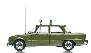 Minichamps 1:18 ALFA ROMEO GIULIA SUPER 1600cc CARABINIERI 1970 VERDE-183120991 - Picture 1 of 6