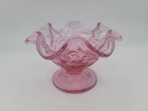 Vintage Fenton Lavender Pink Strawberry Design Ruffled Top Candy Dish/Compote - Picture 1 of 9