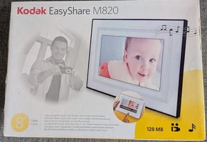 Kodak EasyShare M820 8" Digital Photo Frame with 2 Decorative Border Frames - Picture 1 of 3