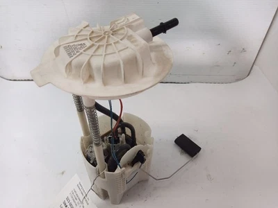 Топливный насос в сборе от 2011 Dodge Nitro 3,7 л 9241451 - Изображение 1 из 4