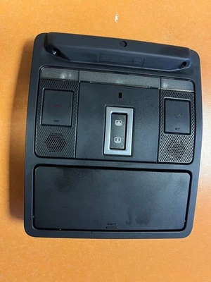 Land Rover Discovery Sport 2018 front seat light HJ32519A58 GAU9087 - Image 1 of 3