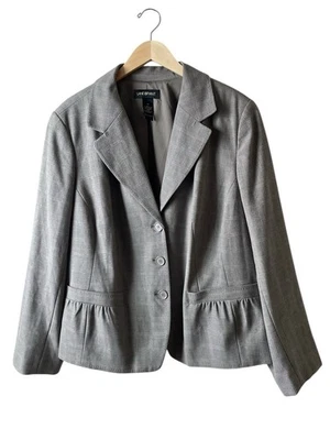 Blazer para mujer Lane Bryant Plus a cuadros tres botones peplum cuello con muescas talla 4X Foto 1 de 4