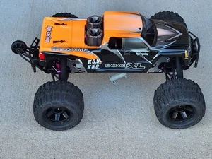 HPI RACING HOT BODIES RACING SAVAGE TWIN (2) 5.9CC MOTORS VERY RARE SHELF QUEEN - Picture 1 of 24