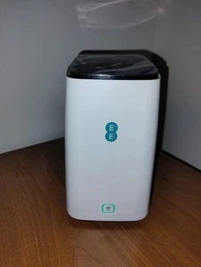 Zyxel NR5103 Modem FWA 5G LTE SA/NSA firmware 5GEE, Wi-Fi 6, 4x4 MiMo, SBLOCCATO - Zdjęcie 1 z 20