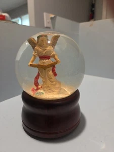 Vintage Silvestri Musical Snow Globe The Wonder Of Christmas Angel Silent Night  - Picture 1 of 3