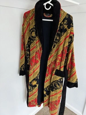 范思哲内衣红色和金色“I Heart Barocco”长袍 - 中号 — 第 1/4 张图片