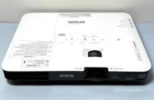 Epson PowerLite 1795F 3LCD 1080p full HD wireless mobile projector - Picture 1 of 9