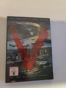 V: Staffel 1 - Bild 1 von 2