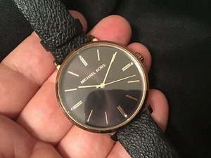 Michael Kors Men Watch Black w Gold Trim Leather Band MK-2948 New Battry - Picture 1 of 6