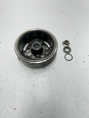 85 1985 Yamaha XT600 Xt 600 OEM Volante Volante Volante Tuerca de encendido Magneto Foto 1 de 4