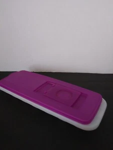 Tupperware Covered Ice Cube Tray + Raspberry Lid 2704A-2 & 2705A-2 USA Made - Picture 1 of 4
