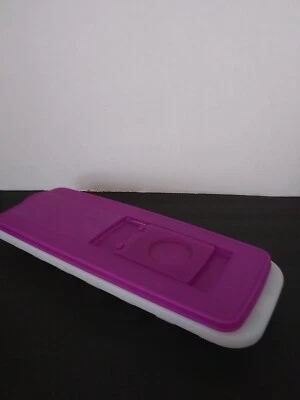 Tupperware Covered Ice Cube Tray + Raspberry Lid 2704A-2 & 2705A-2 USA Made - Image 1 of 4