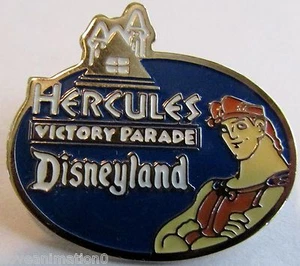 Prendedor promocional de farmacia Longs Victory Parade de Hércules Disney - Imagen 1 de 1