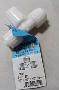Elkhart Supply Fresh Water Fitting 16821 1/2" x 1/2" x 1/2" Tee White - Picture 1 of 3