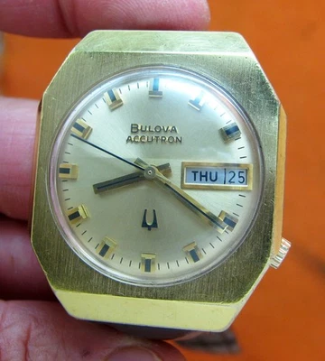 GRANDE OROLOGIO UOMO ACCUTRON BULOVA 2182 GOLD ELETTROPLATE TUNING FORK REVISIONATO N6 - Immagine 1 di 4