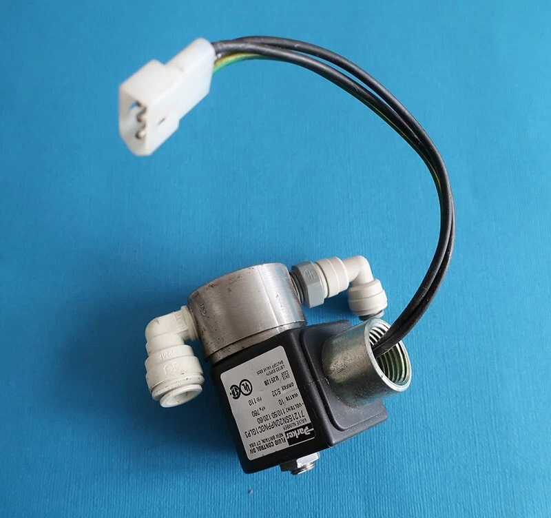 MONTAJE VÁLVULA SOLENOIDE PARA EXTRACTOR DE ALFOMBRAS WINDSOR CLIPPER 12, USADO Foto 1 de 1
