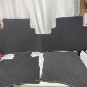 200-2001 Honda CRV serged edge action back Floor Mats (3 Pc Set) (OEM ) - Picture 1 of 10