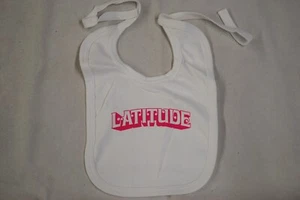 LATITUDE FESTIVAL PINK LOGO BABY BIB CHILD CHILDREN NEW OFFICIAL MUSIC ARTS - Picture 1 of 3
