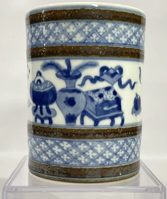 Antigua lavadora de olla con cepillo azul y blanco de la dinastía Kangxi Qing Foto 1 de 4