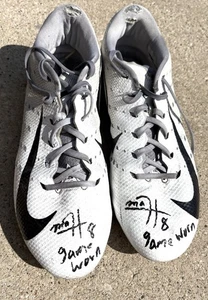 MATT HANKINS Iowa Hawkeyes GAME USED + SIGNED Football Cleats JSA COA 2021 Nike - Picture 1 of 7